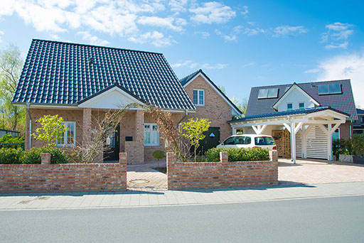 Carport oder Garage title=