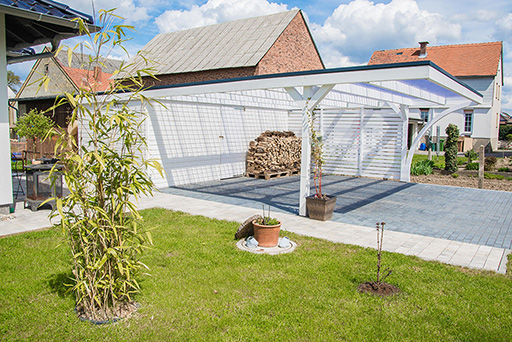 Carport weiss streichen