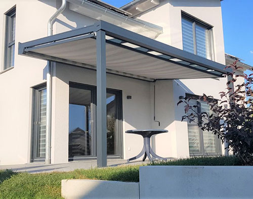 Terrassenüberdachung mit dem Nachbarn teilen